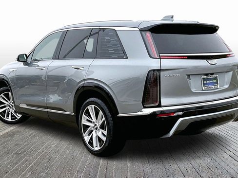 Used 2026 Cadillac Vistiq Luxury image 6