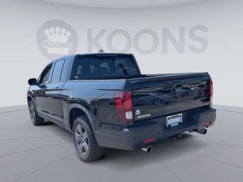 Used 2025 Honda Ridgeline TrailSport image 10