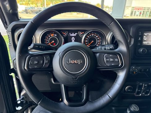 Used 2019 Jeep Wrangler Unlimited Sport S AWD/4WD image 25
