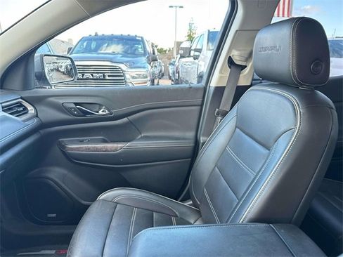 Used 2021 GMC Acadia Denali w/ Denali Technology Package image 21