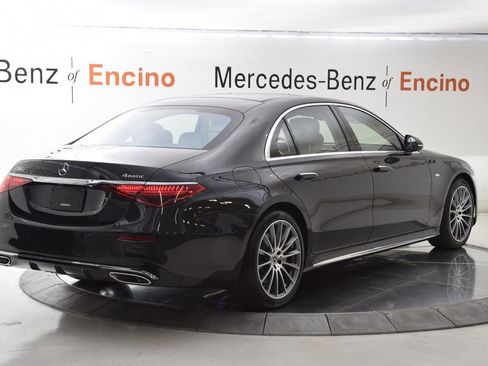 New 2026 Mercedes-Benz S 580e 4MATIC Sedan image 6