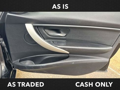 Used 2016 BMW 320i Sedan image 14