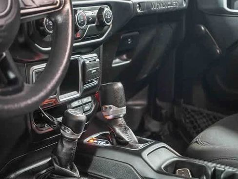 Used 2019 Jeep Wrangler Unlimited Sport image 20