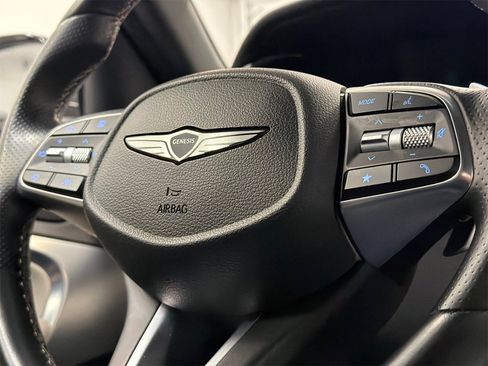 Used 2024 Genesis G70 2.5T image 20