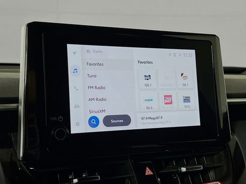 Used 2024 Toyota Corolla Cross AWD Hybrid image 14