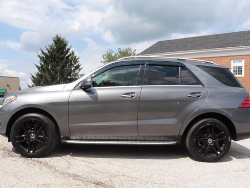 Used 2017 Mercedes-Benz GLE 350 w/ Premium 2 Package image 16