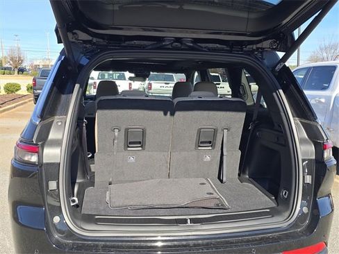 New 2025 Jeep Grand Cherokee L Limited image 9