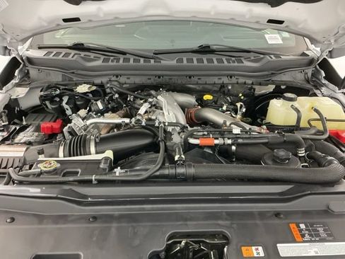 Certified 2024 Ford F350 Platinum w/ Tremor Off-Road Package AWD/4WD image 35