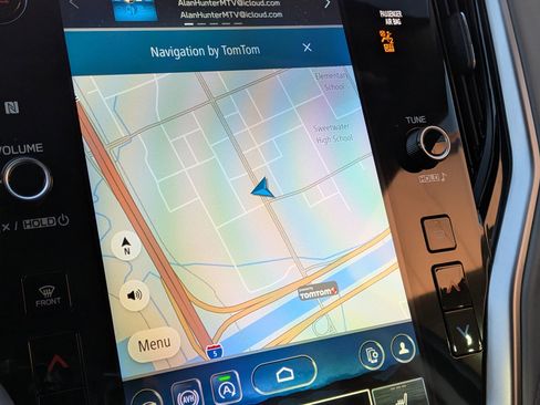 Used 2025 Subaru Outback Premium image 21