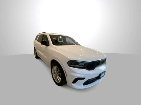 Used 2023 Dodge Durango GT AWD/4WD image 2
