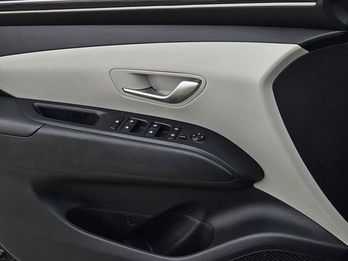Used 2023 Hyundai Tucson SEL FWD image 17