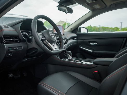 New 2025 Nissan Sentra SR w/ SR Premium Package image 16