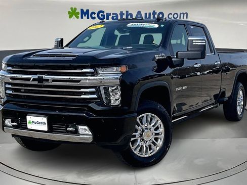 Used 2022 Chevrolet Silverado 3500 High Country w/ Z71 Off-Road Package image 3