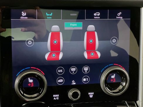 Used 2018 Land Rover Range Rover HSE image 21