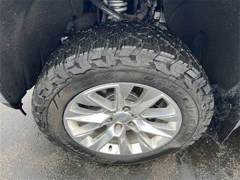 Used 2020 Chevrolet Silverado 1500 LTZ w/ LTZ Plus Package image 17