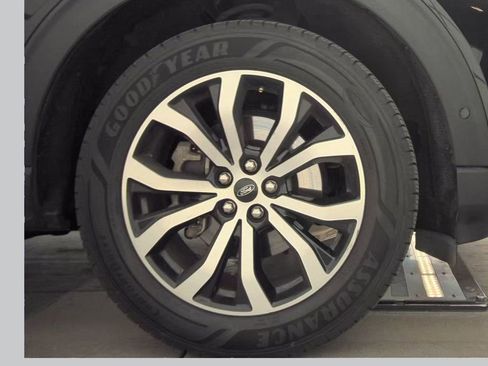 Used 2021 Ford Explorer ST w/ Equipment Group 401A image 11