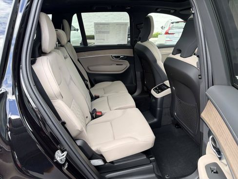 New 2026 Volvo XC90 T8 Plus AWD/4WD image 20