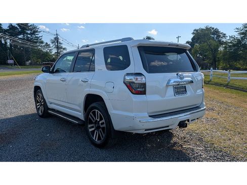 Used 2017 Toyota 4Runner Limited image 5