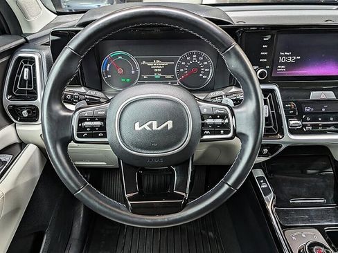 Used 2022 Kia Sorento SX AWD/4WD image 19