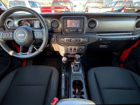 Used 2018 Jeep Wrangler Sport S image 15