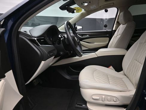 Used 2024 Buick Enclave Avenir w/ Avenir Technology Package AWD/4WD image 17