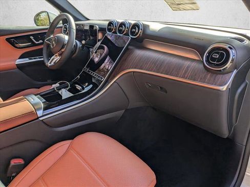 Used 2026 Mercedes-Benz GLC 300 image 19