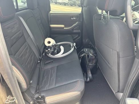 Used 2023 Nissan Frontier Pro-X w/ Pro Convenience Package RWD image 8