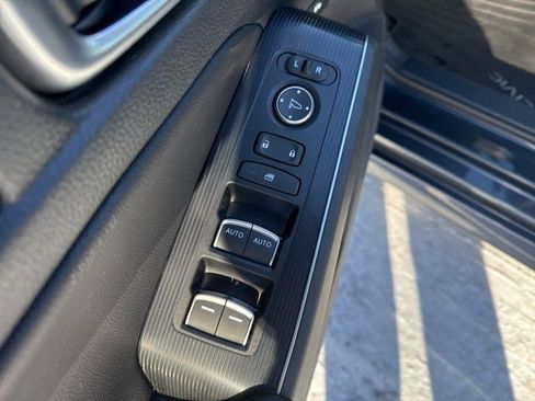 Used 2024 Honda Civic Touring image 18