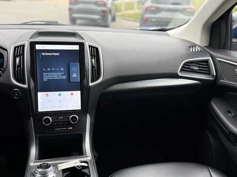 Used 2022 Ford Edge SEL image 15
