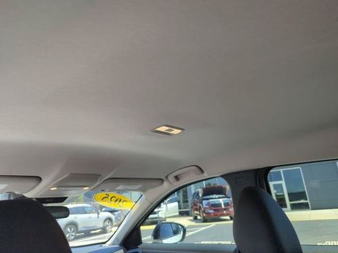 Certified 2025 Nissan Kicks SR FWD image 30