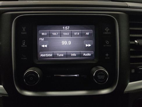 Used 2021 RAM 1500 Classic SLT image 25