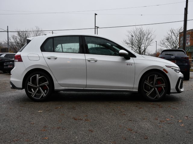 New 2026 Volkswagen GTI SE FWD image 8