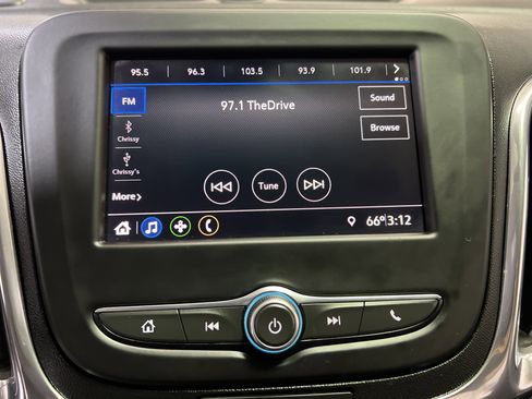 Used 2020 Chevrolet Equinox LS image 18