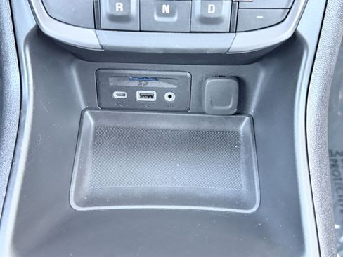 Used 2024 GMC Terrain AT4 image 24