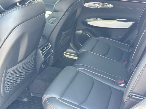 New 2026 Genesis GV70 2.5T Advanced AWD/4WD image 23