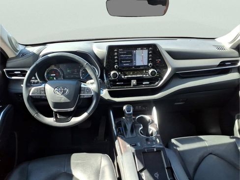 Used 2022 Toyota Highlander Limited AWD/4WD image 15