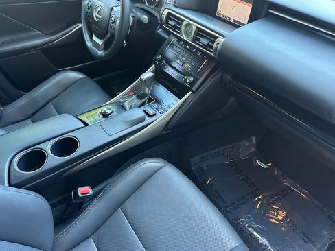 Used 2014 Lexus IS 250 w/ Navigation Package RWD image 19