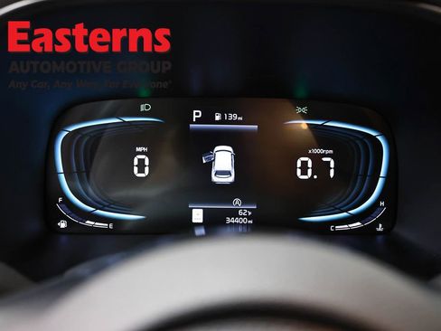 Used 2025 Kia Soul LX w/ LX Technology Package FWD image 18