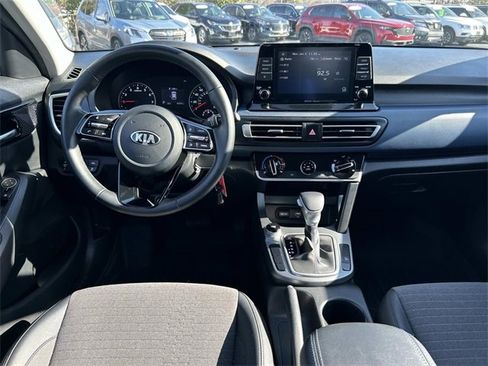 Used 2021 Kia Seltos S image 14