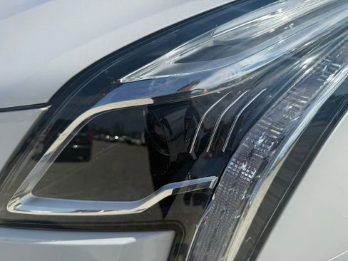 Certified 2024 Cadillac XT5 Premium Luxury w/ Technology Package AWD/4WD image 9