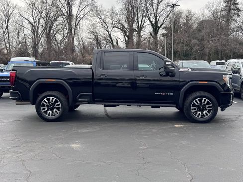 Used 2021 GMC Sierra 2500 AT4 w/ AT4 Premium Plus Package image 4