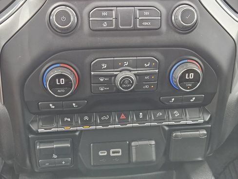 Used 2020 Chevrolet Silverado 1500 LT Trail Boss AWD/4WD image 20
