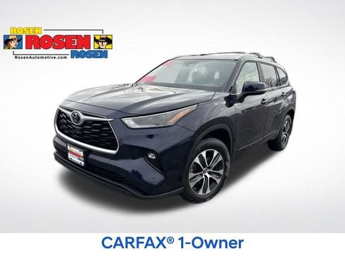 Used 2023 Toyota Highlander L image 1
