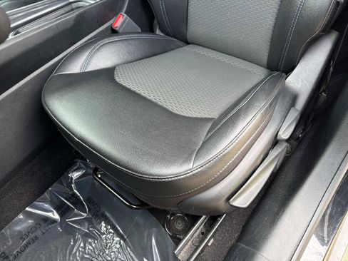 Certified 2024 Jeep Compass Latitude image 19