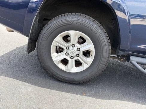 Used 2015 Toyota 4Runner SR5 Premium AWD/4WD image 6
