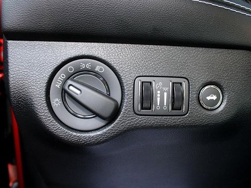 Used 2022 Dodge Challenger SRT Hellcat Redeye image 24