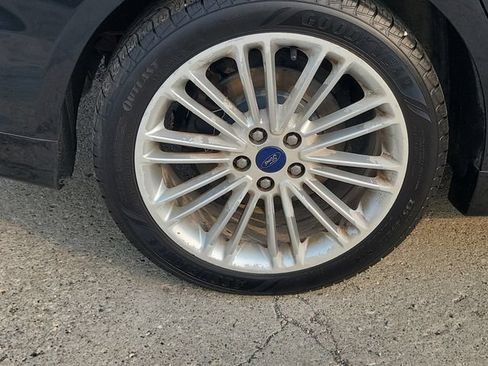 Used 2013 Ford Fusion SE FWD image 5