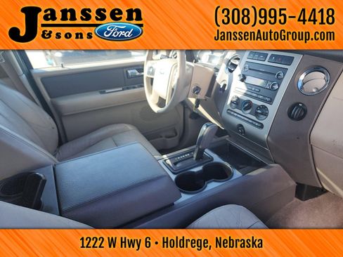 Used 2010 Ford Expedition EL XLT image 8