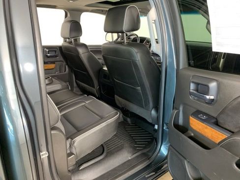 Used 2018 Chevrolet Silverado 1500 High Country image 36