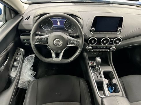 Used 2023 Nissan Sentra SV image 19